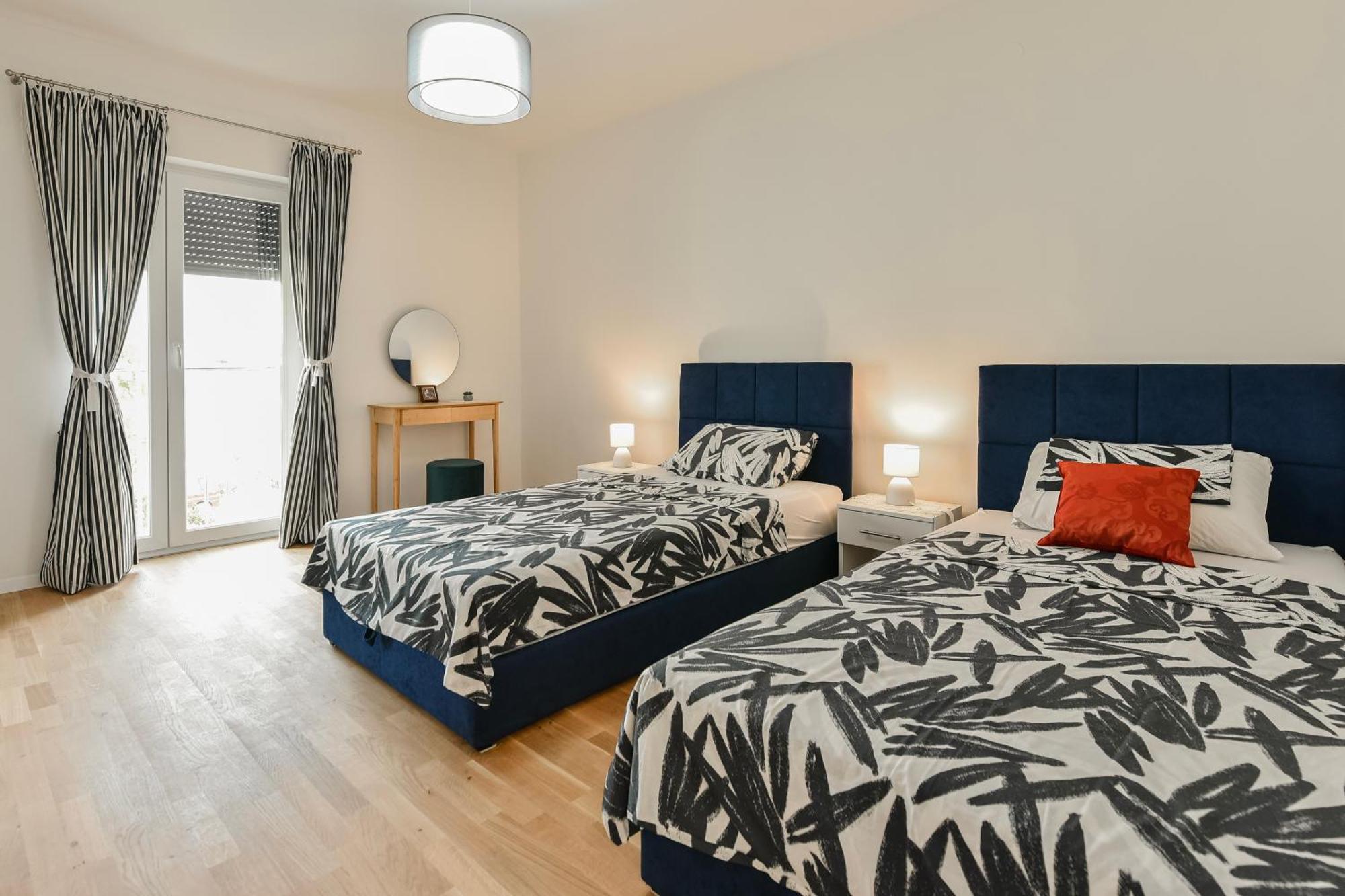 New Luxury 3 Bedroom 4 Air Conditioners Задар Экстерьер фото
