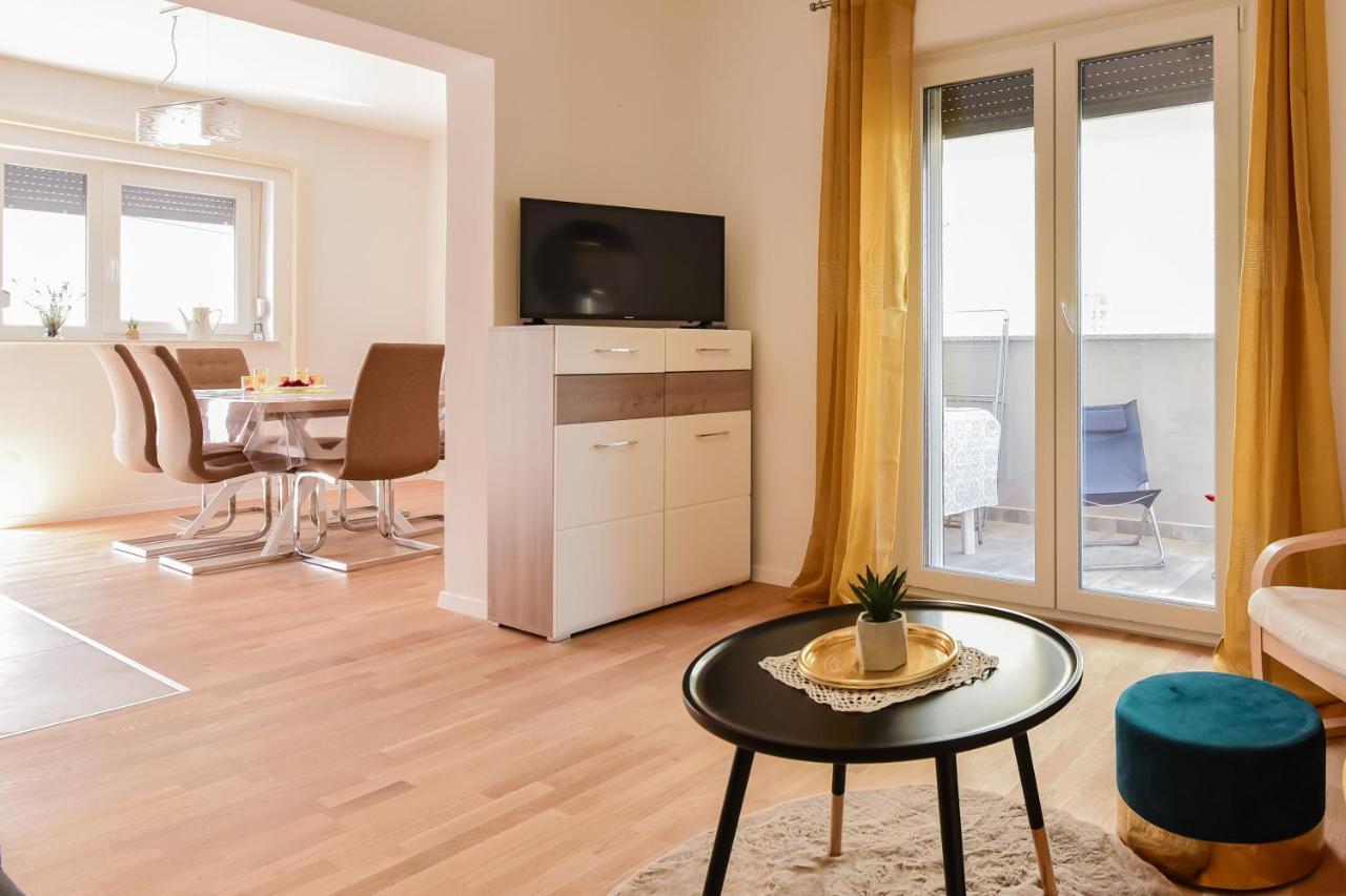 New Luxury 3 Bedroom 4 Air Conditioners Задар Экстерьер фото